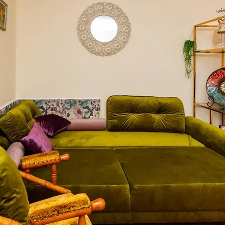 The Magic Of - La Boheme With Parking *