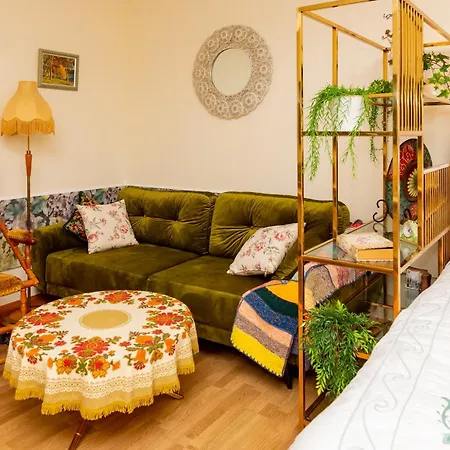 The Magic Of - La Boheme With Parking Apartment *