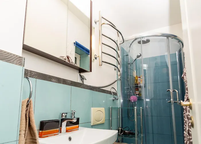 The Magic Of - La Boheme With Parking Apartment *