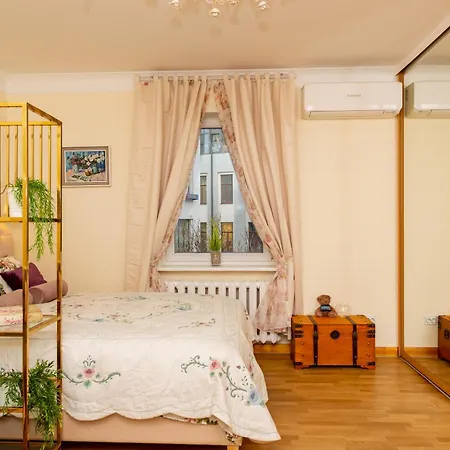 The Magic Of - La Boheme With Parking *