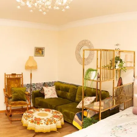 The Magic Of - La Boheme With Parking